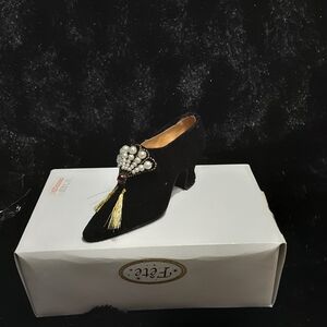 Black Velvet Shoe with Pearl and Tassel Detail